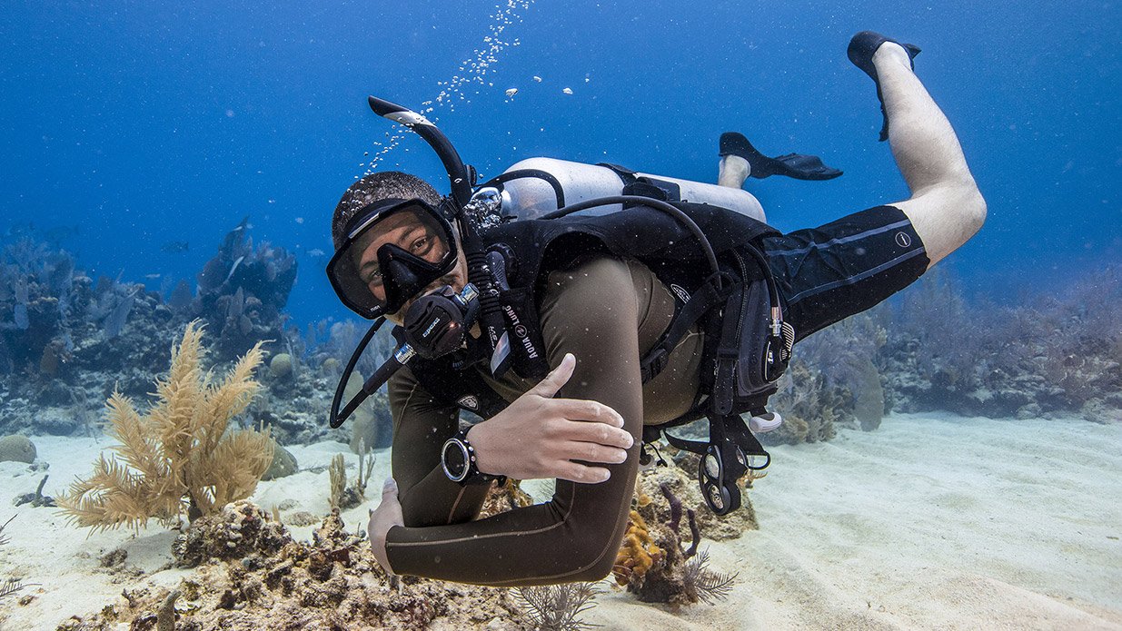 Айя Напа дайвинг центр Olympian Divers